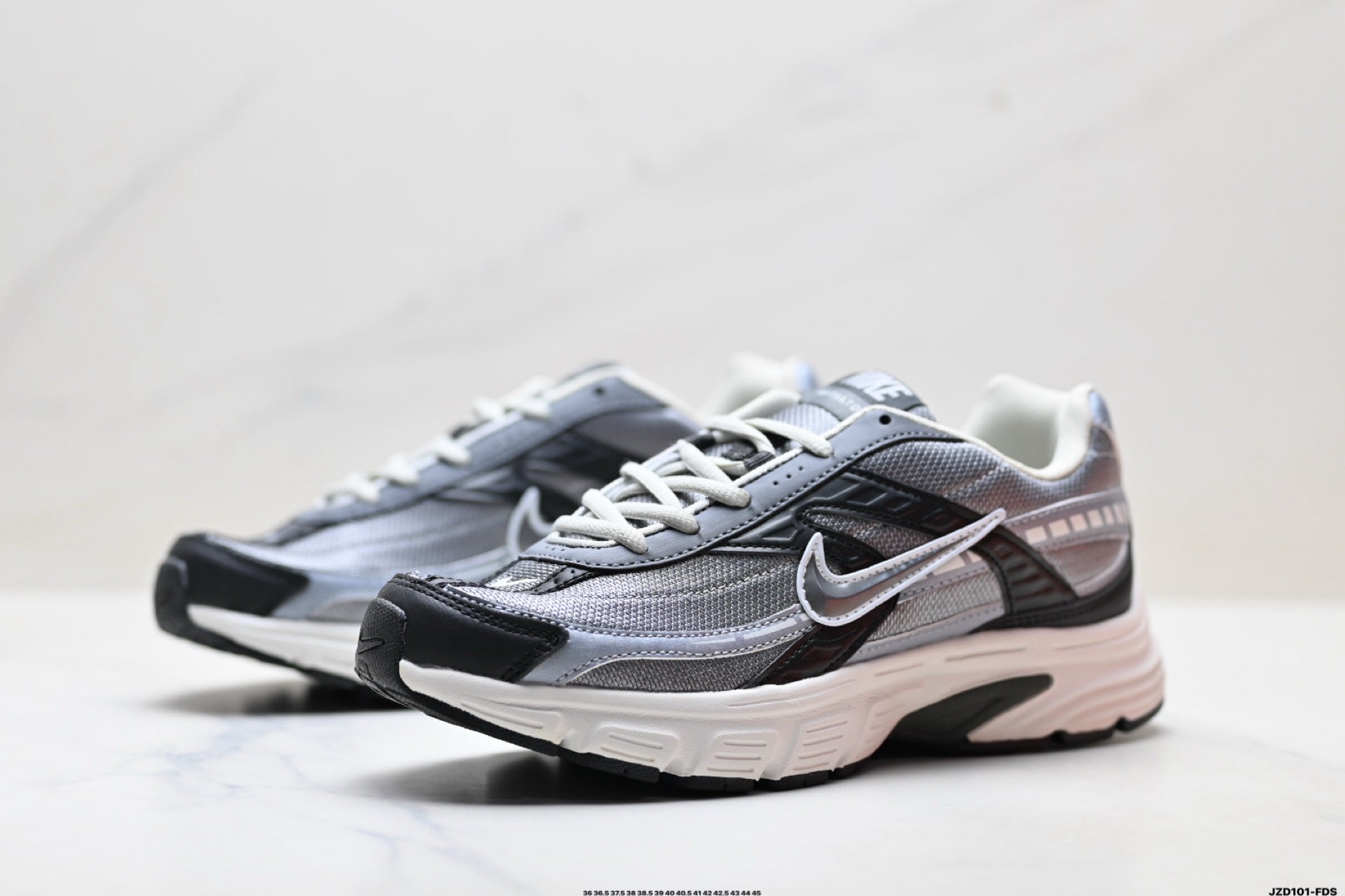 NIKE New Arrivals Running Shoe