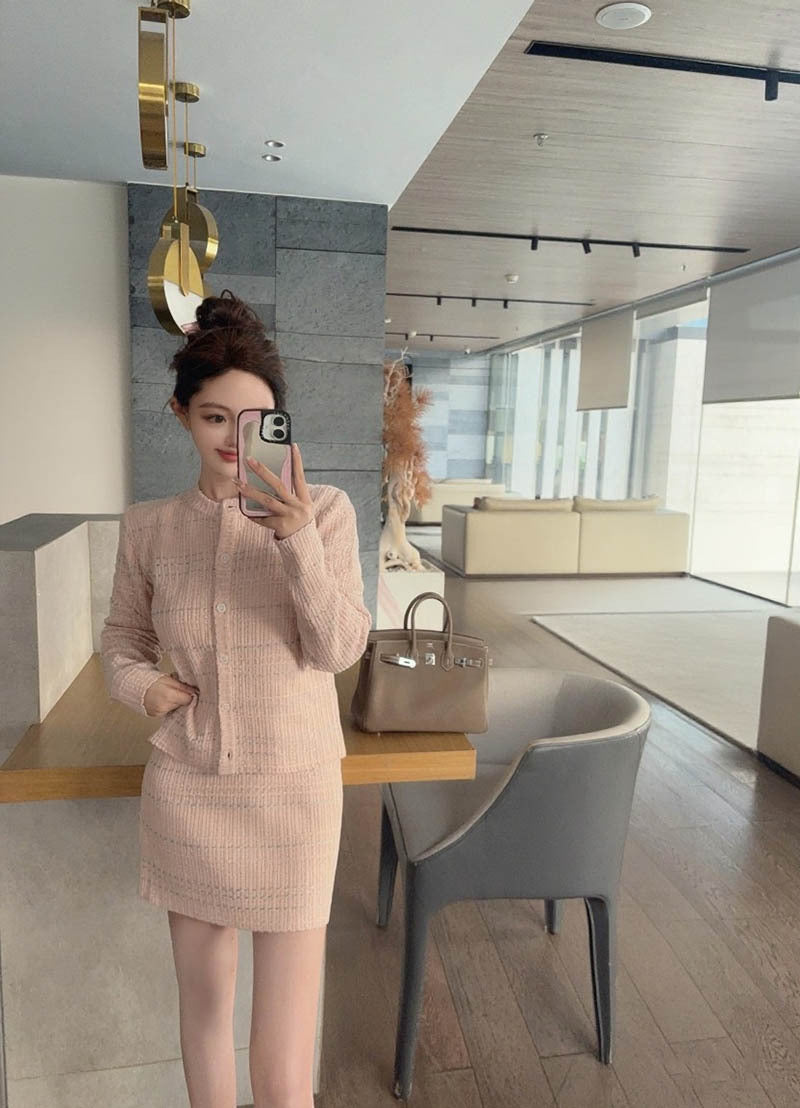 Wool skirt suit - Image 4