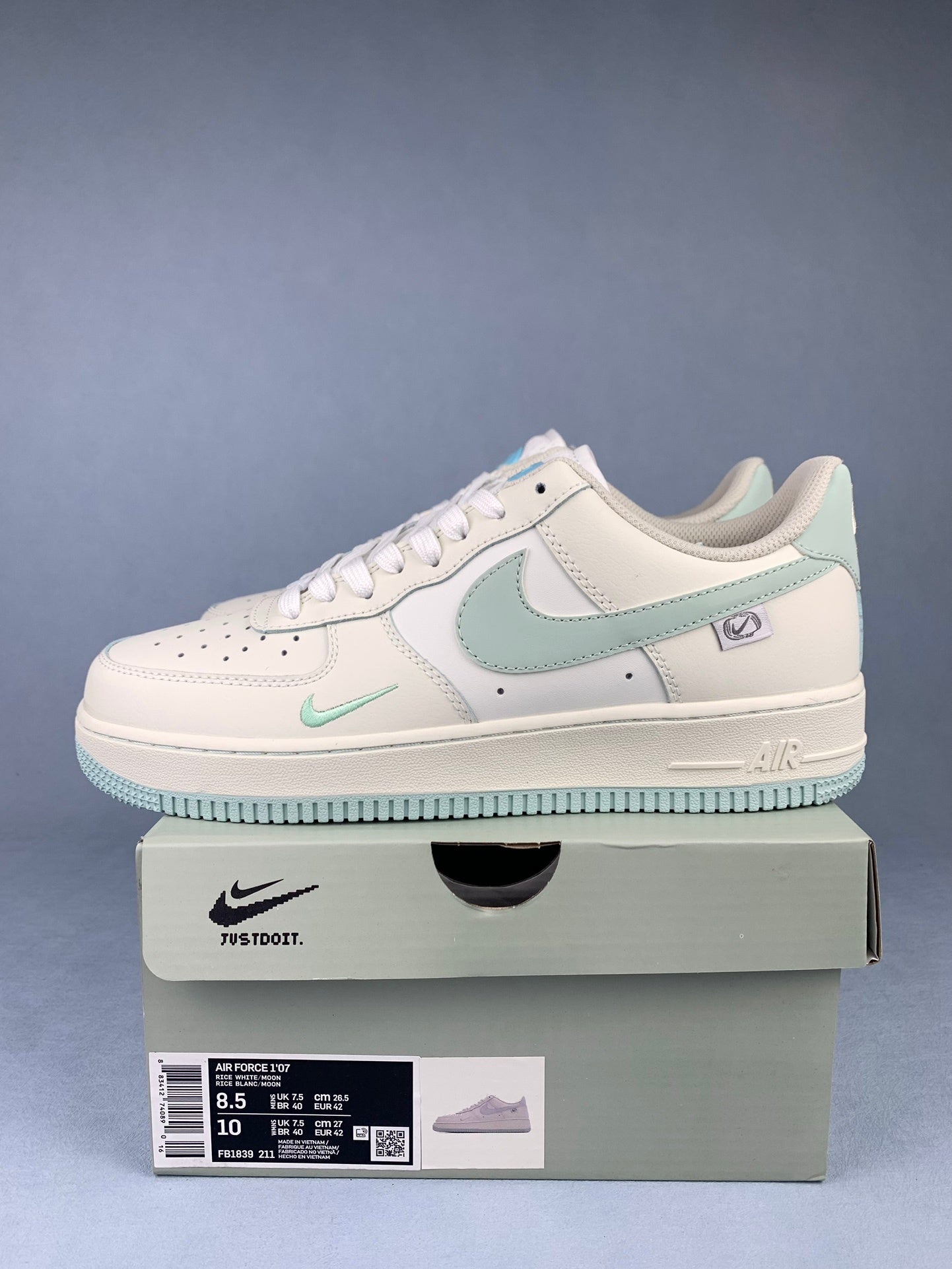 NIKE Air Force 1 Sneakers