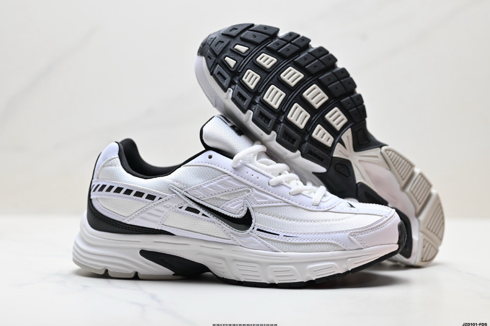 NIKE New Arrivals Running Shoe