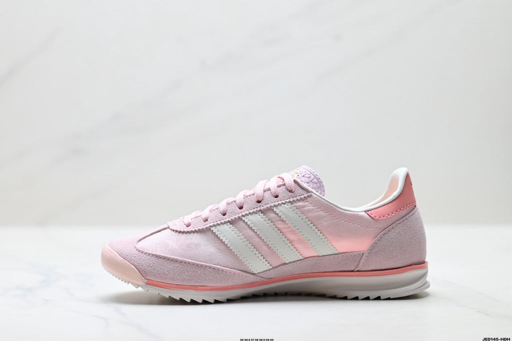 Adidas Originals Retro Casual Sneakers – Classic & Versatile