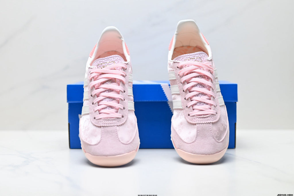 Adidas Originals Retro Casual Sneakers – Classic & Versatile