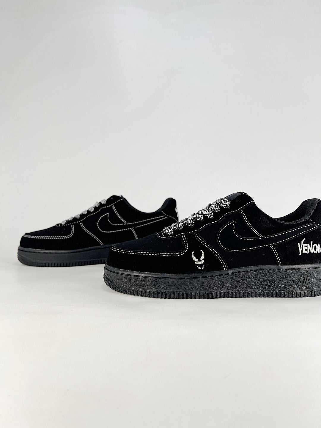 Nike Air Force 1 Low Heritage | Black Suede Contrast Stitch Sneakers