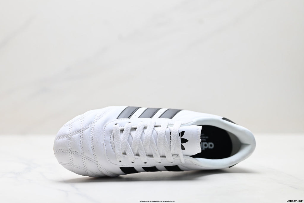 Classic Court Leather Sneakers