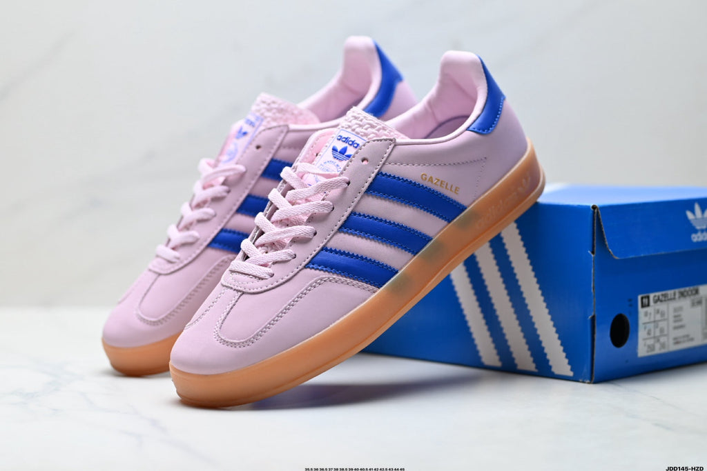 Adidas Classic Low Top Sneakers