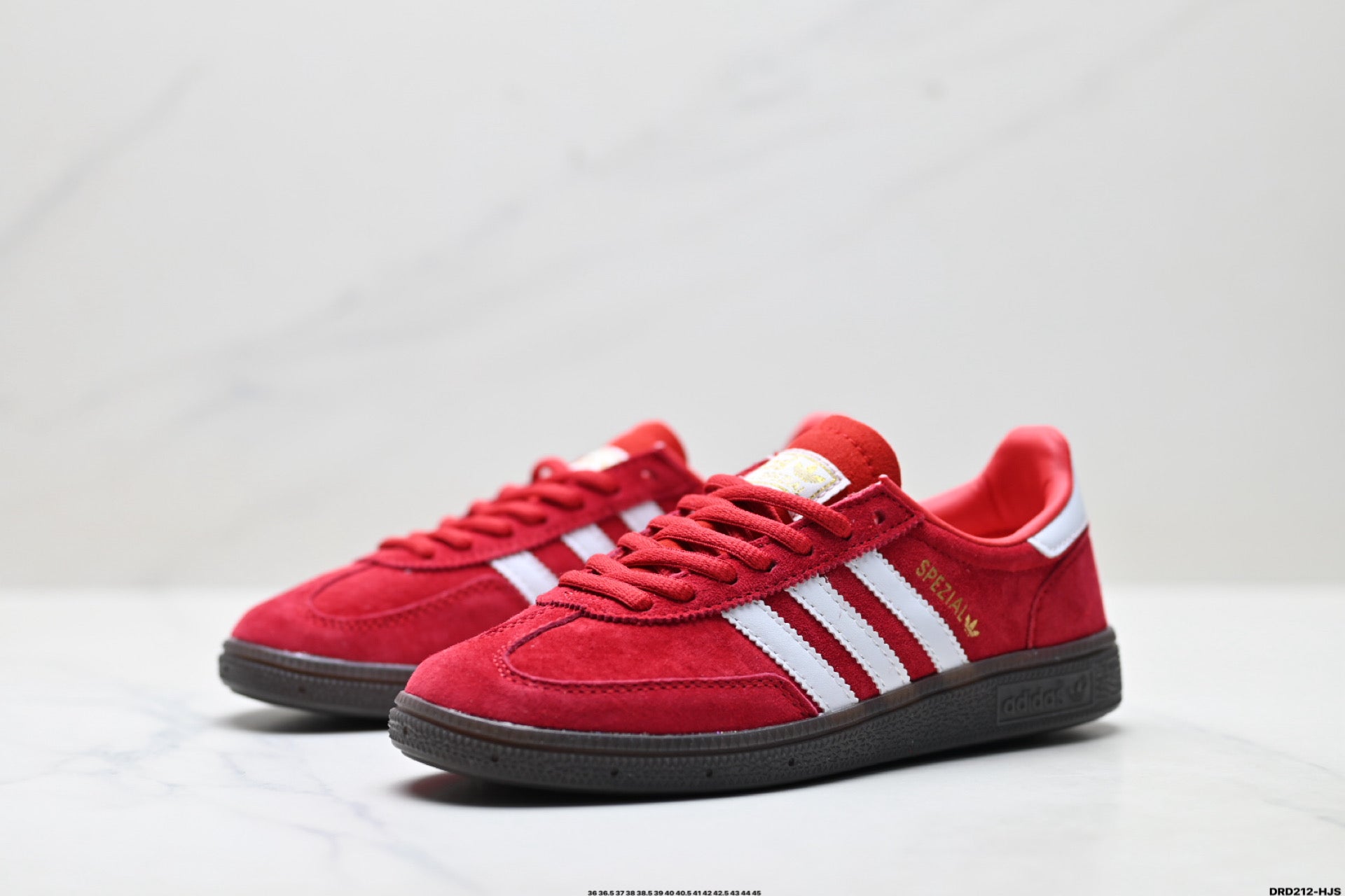 Adidas Classic Retro Low Top Sneakers
