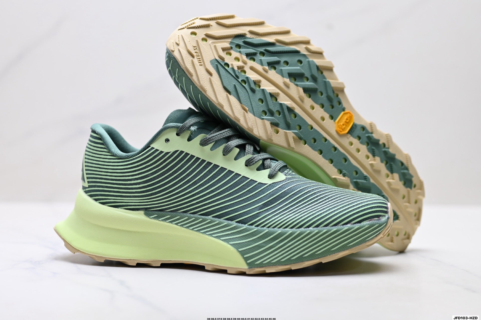 Nike Trail Running Sneakers