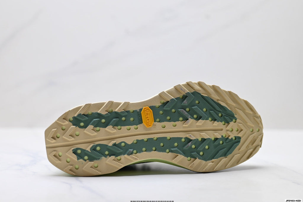 Nike Trail Running Sneakers