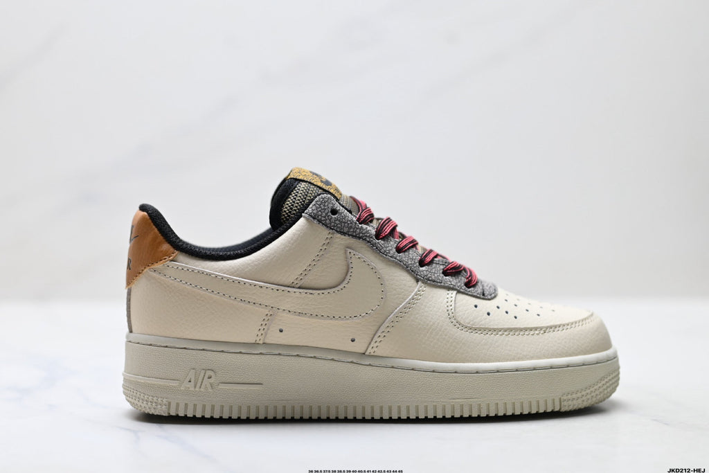Nike Air Force 1 ’07 Low-Top Sneakers