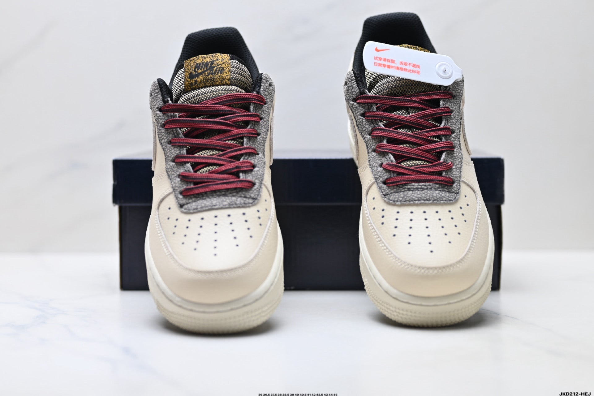 Nike Air Force 1 ’07 Low-Top Sneakers