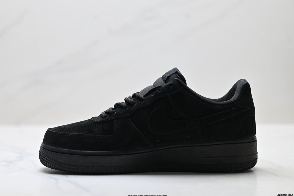 Nike Air Force 1 ’07 Black Sneakers