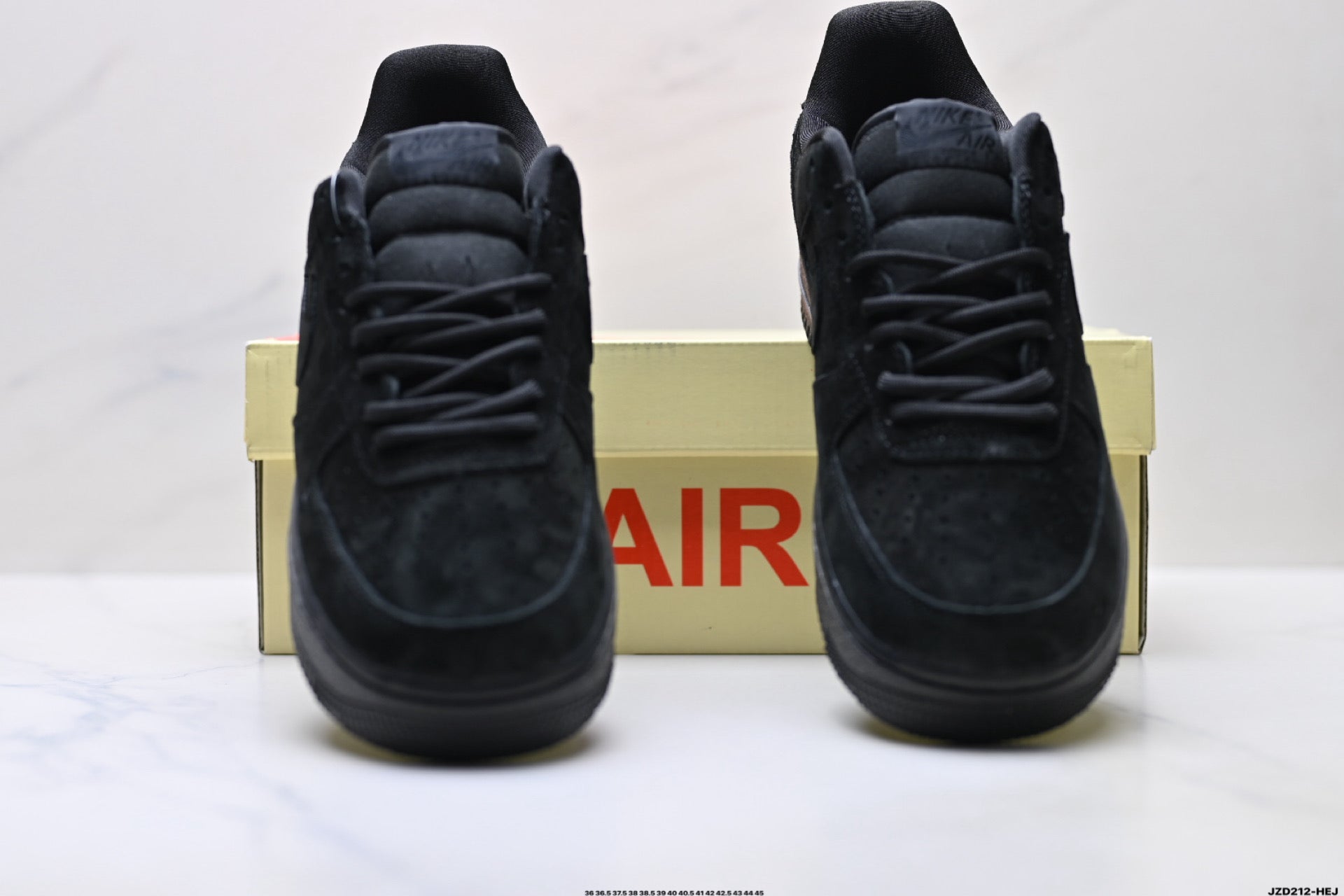 Nike Air Force 1 ’07 Black Sneakers