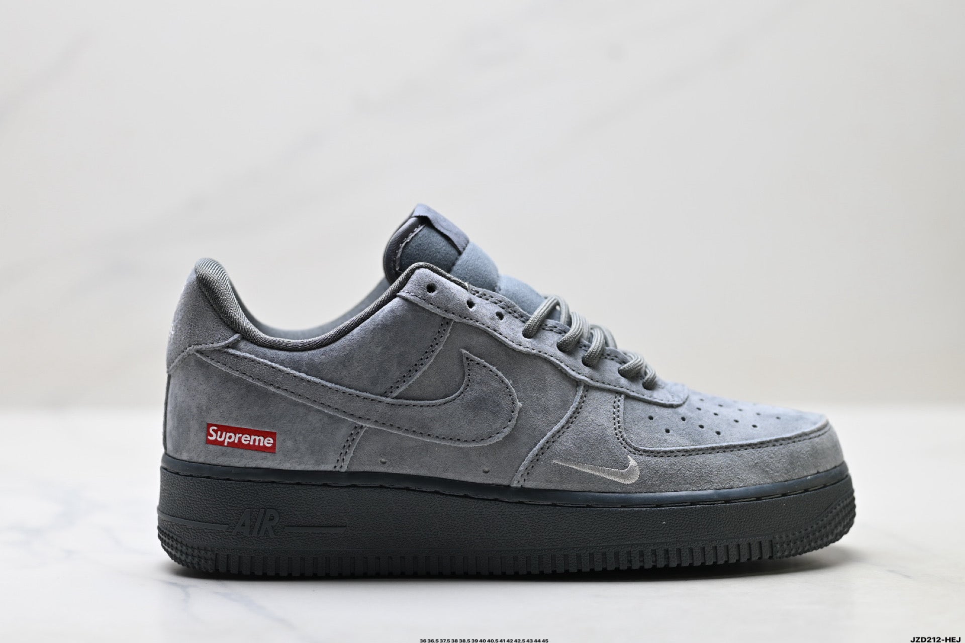 Nike Air Force 1 ’07 Grey Sneakers