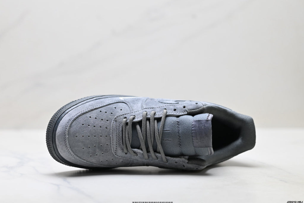 Nike Air Force 1 ’07 Grey Sneakers