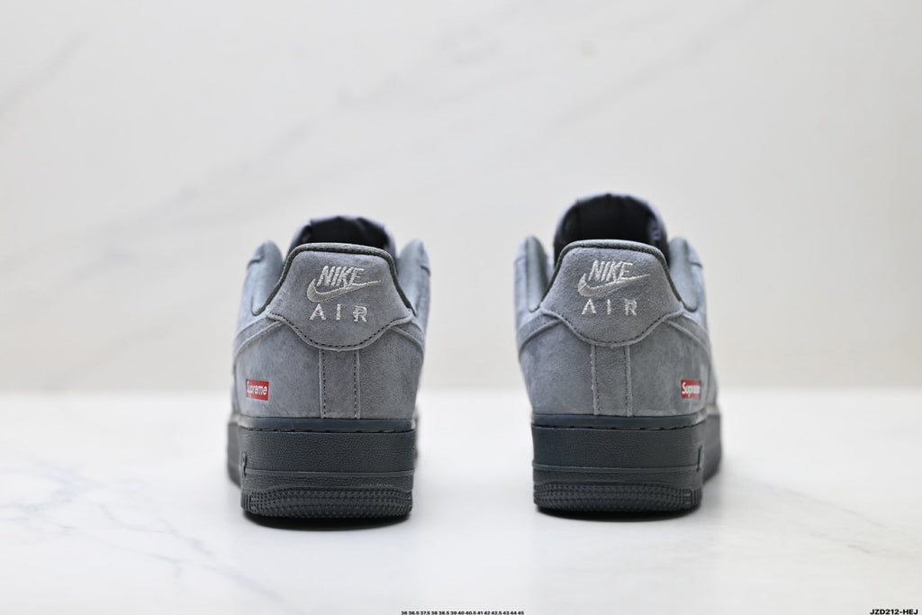 Nike Air Force 1 ’07 Grey Sneakers