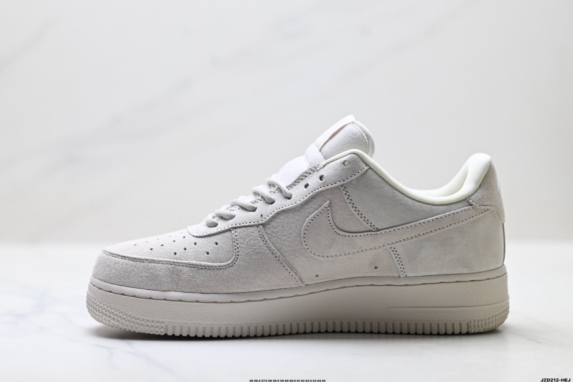 Nike Air Force 1 ’07 Light Grey Sneakers