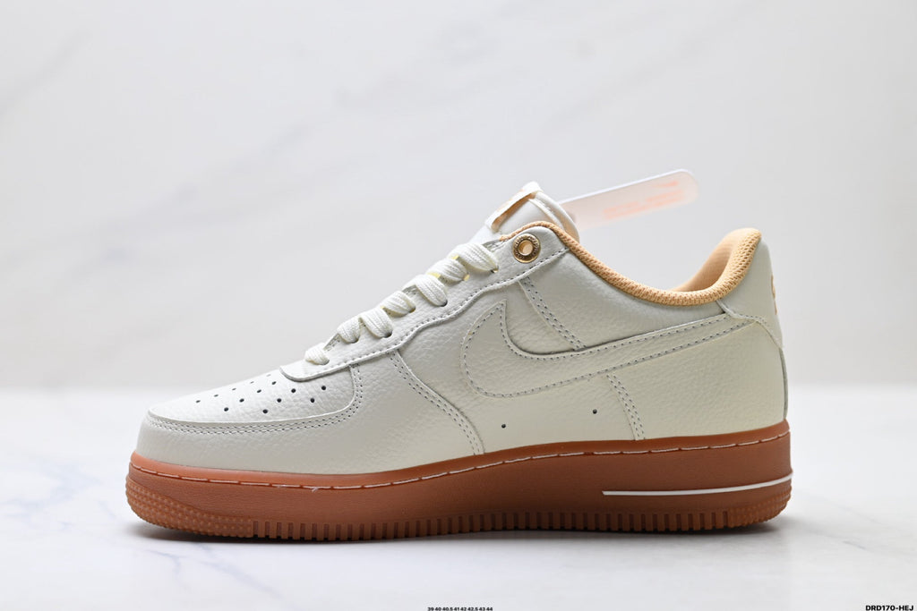 Nike Air Force 1 ’07 Cream Sneakers