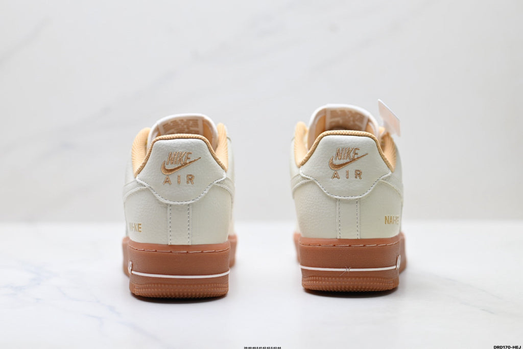 Nike Air Force 1 ’07 Cream Sneakers