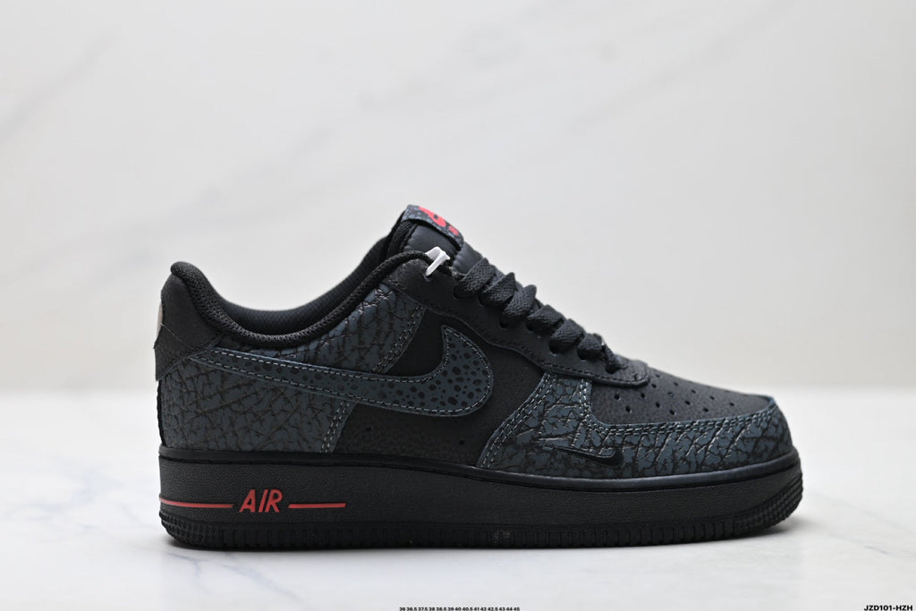 Nike Air Force 1 ’07 Black Sneakers