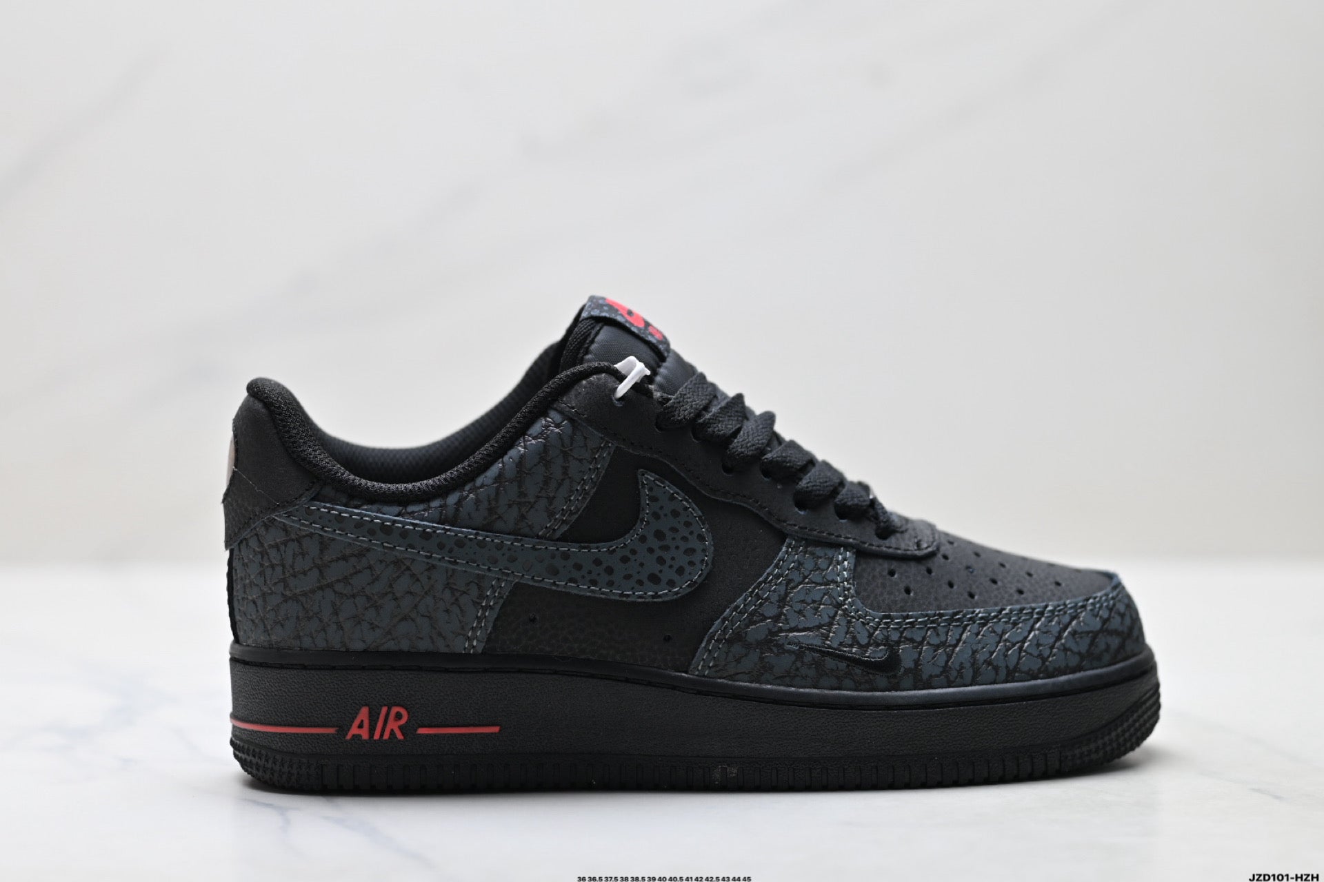 Nike Air Force 1 ’07 Black Sneakers