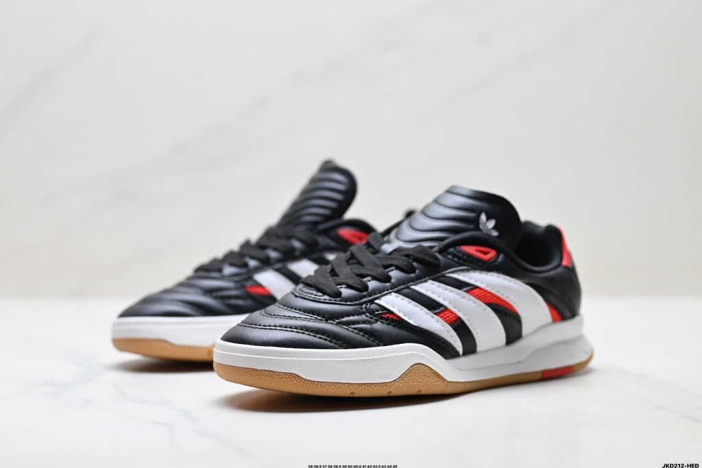 Adidas Predator Mundial Sneakers