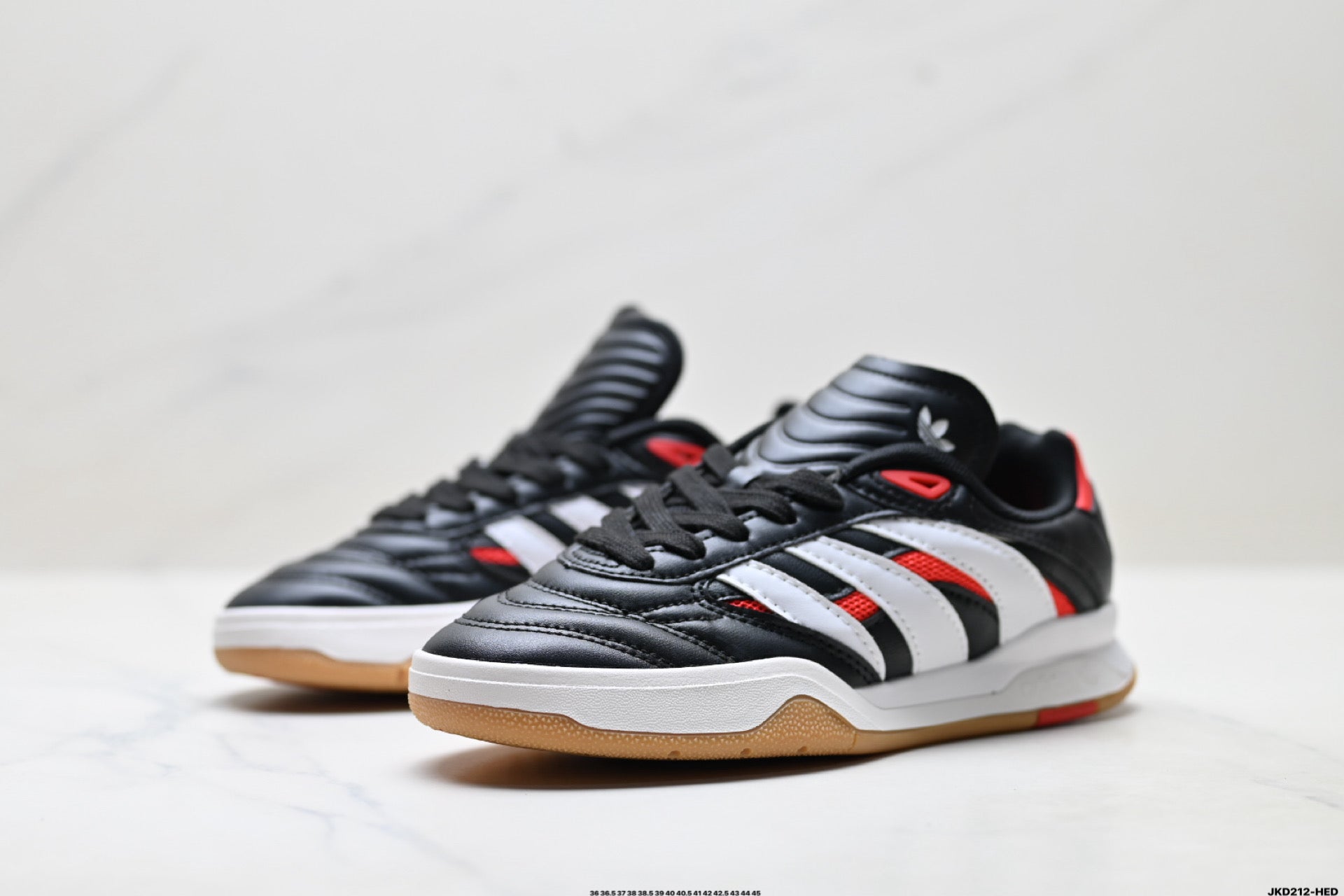 Adidas Predator Mundial Sneakers