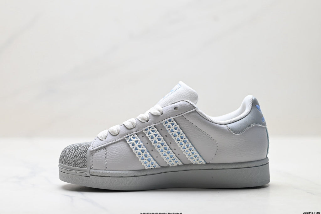 Adidas Superstar Sneakers