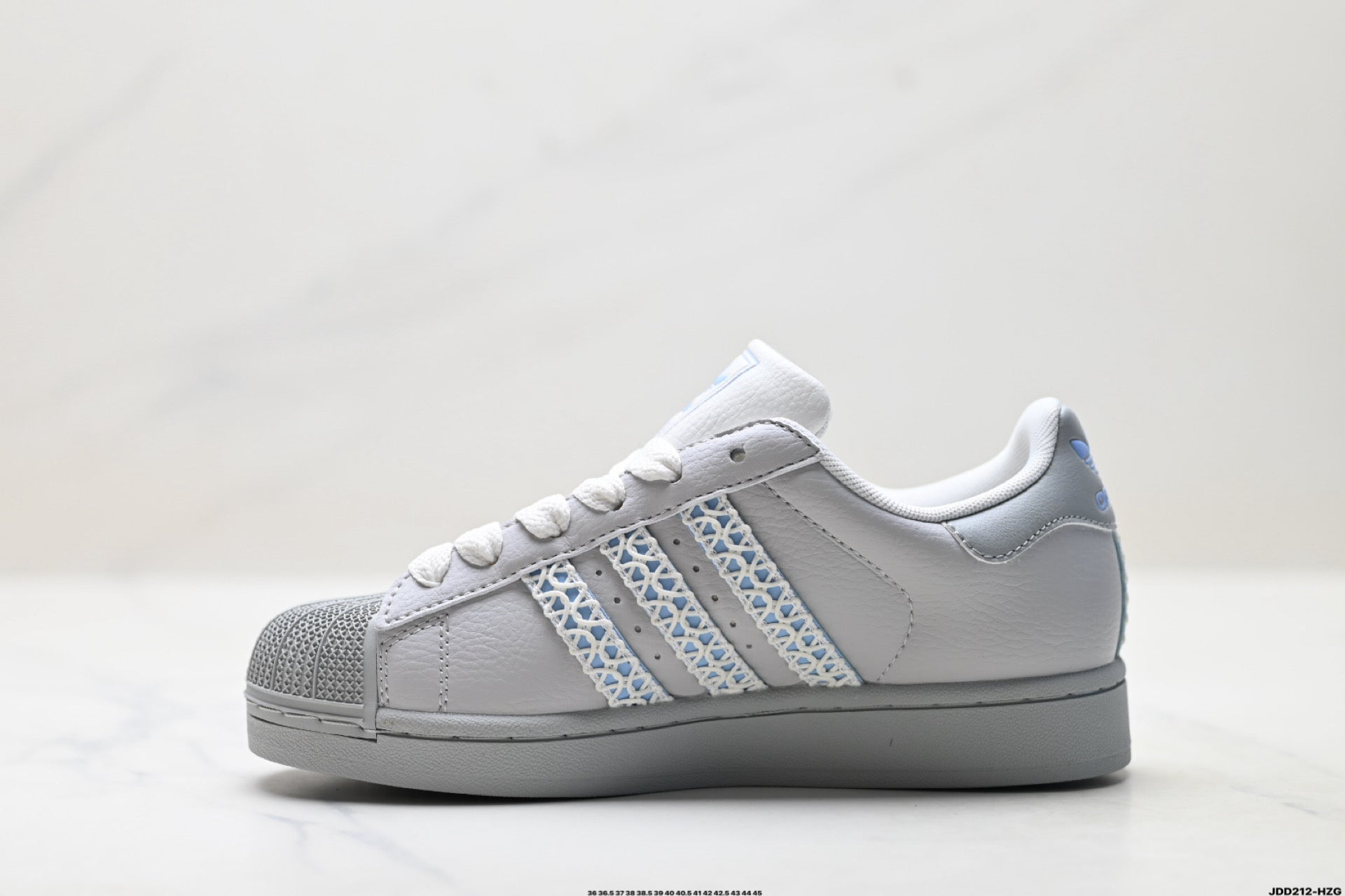 Adidas Superstar Sneakers