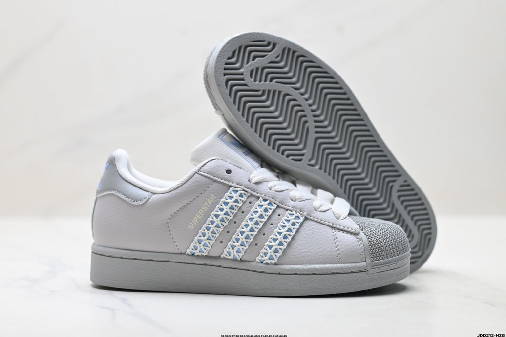 Adidas Superstar Sneakers