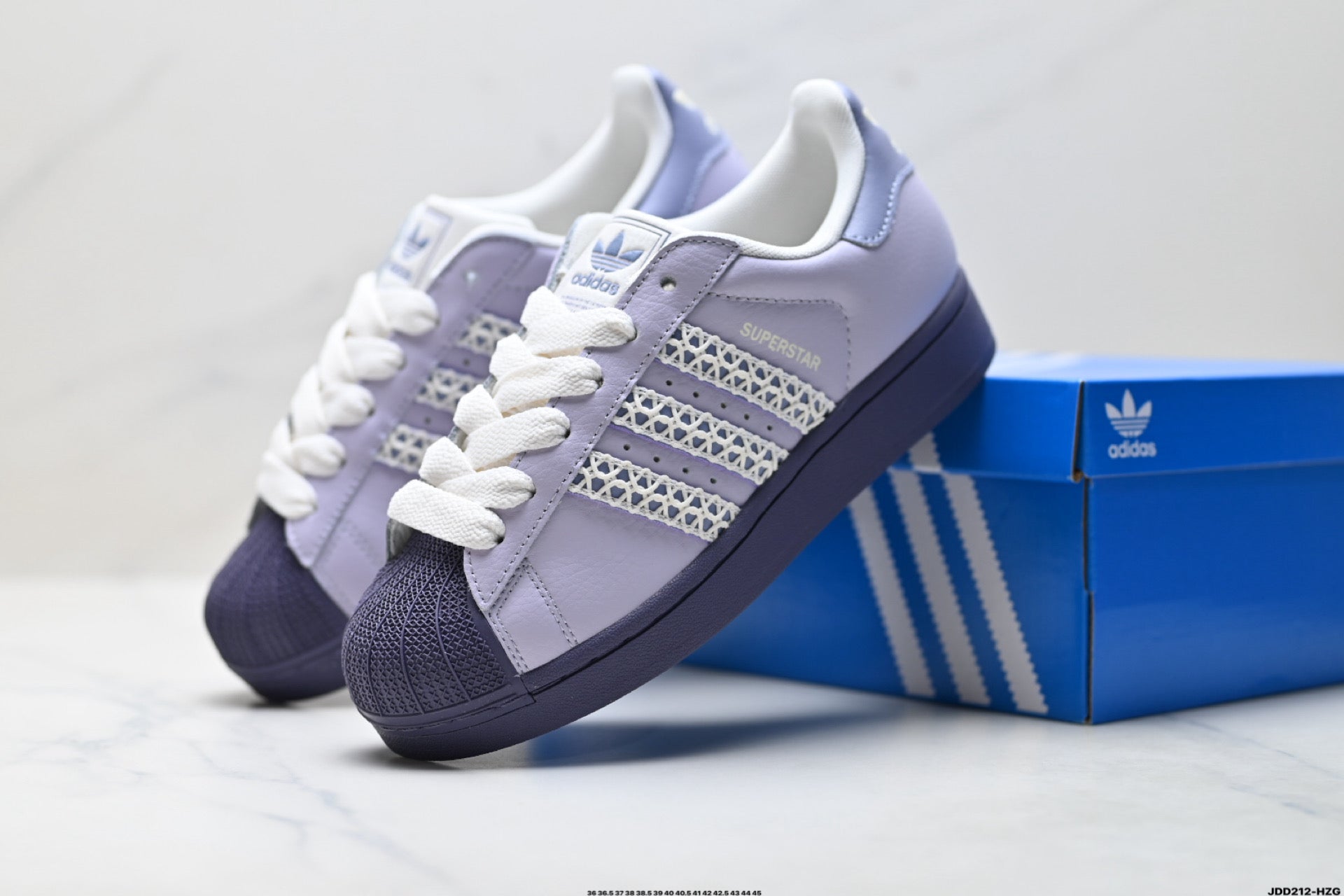Adidas Superstar Sneakers