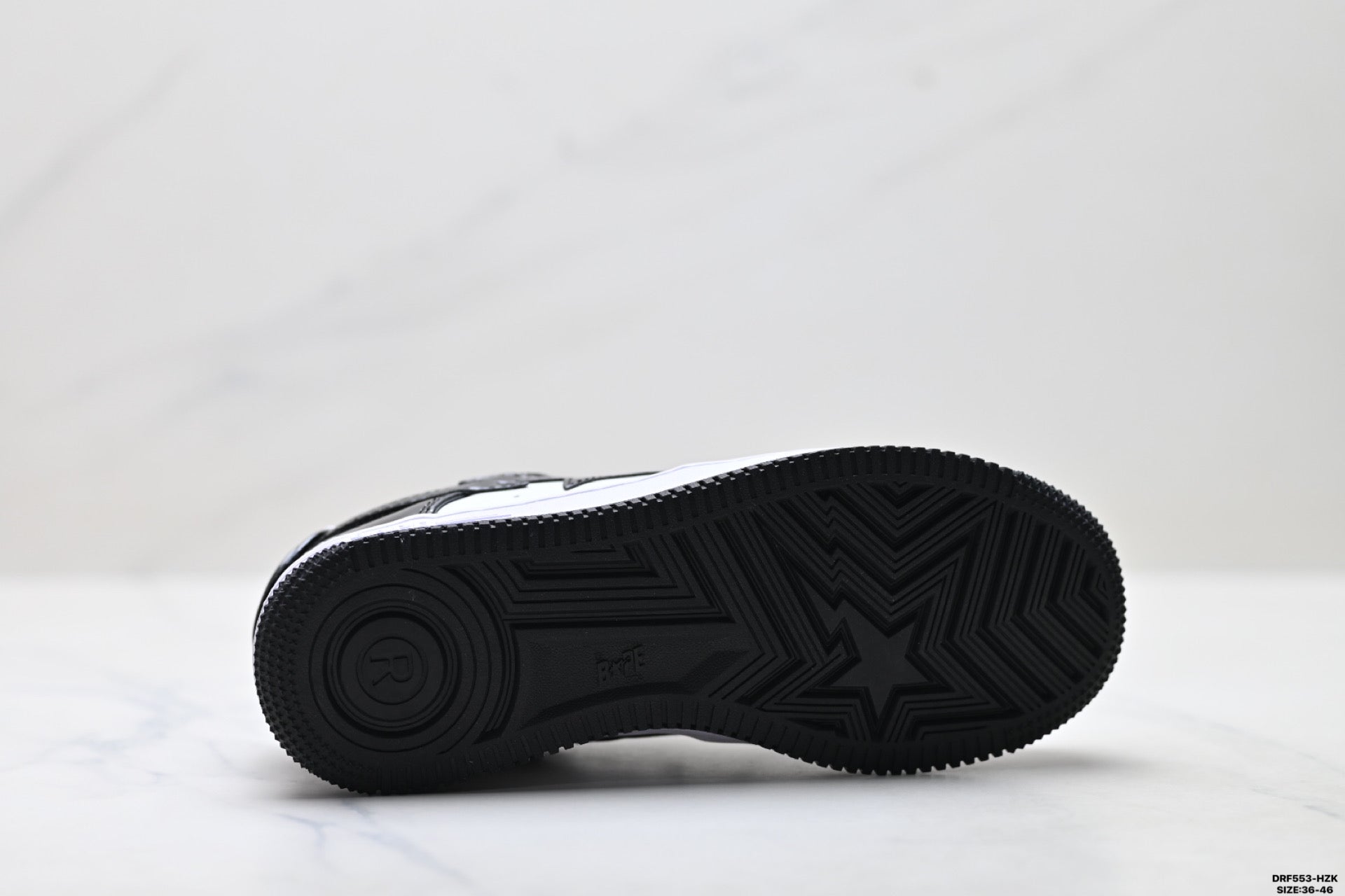BAPE-Inspired Low-Top Streetwear Sneakers – Black / White