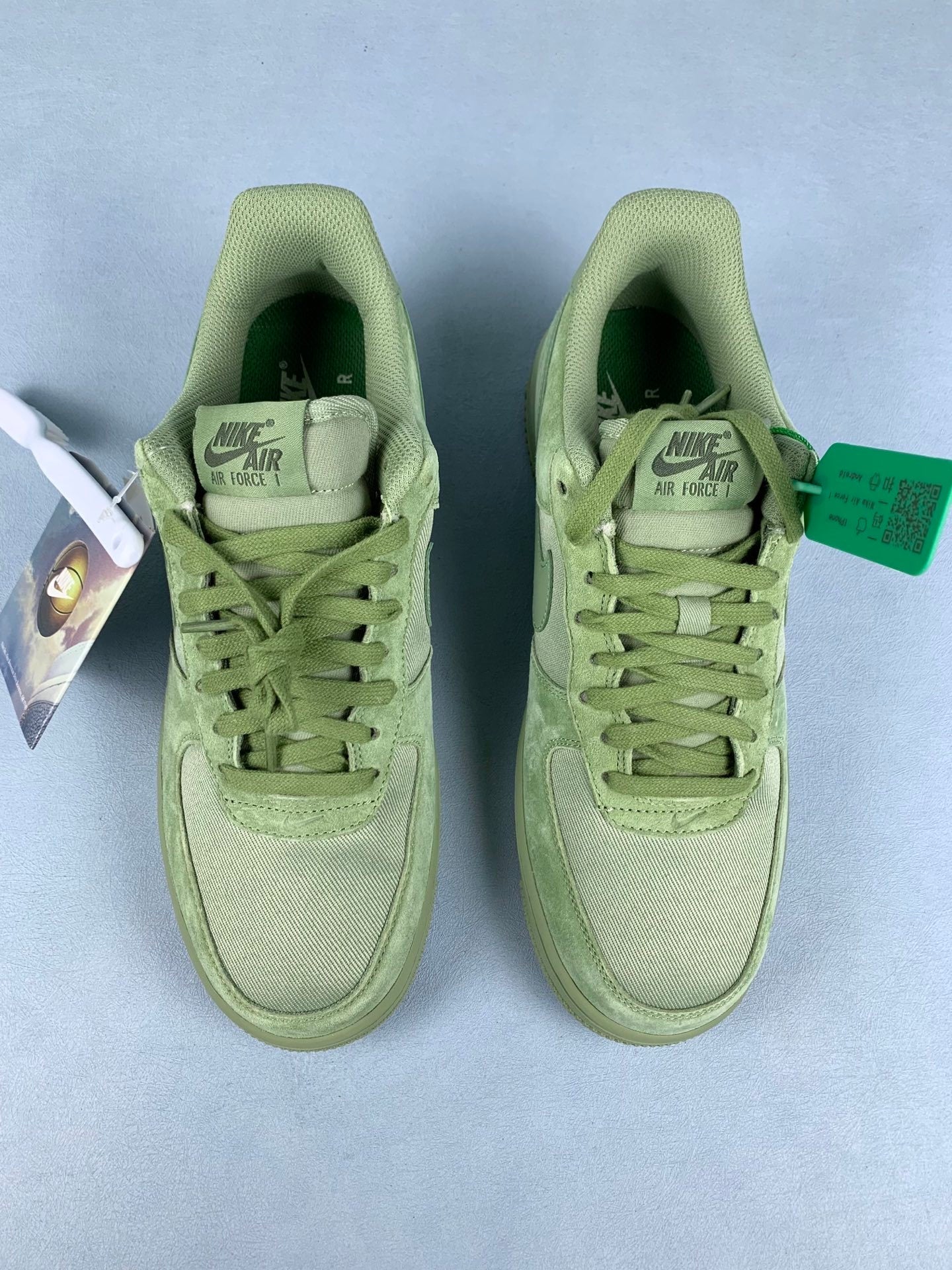NIKE Air Force 1 Sneakers