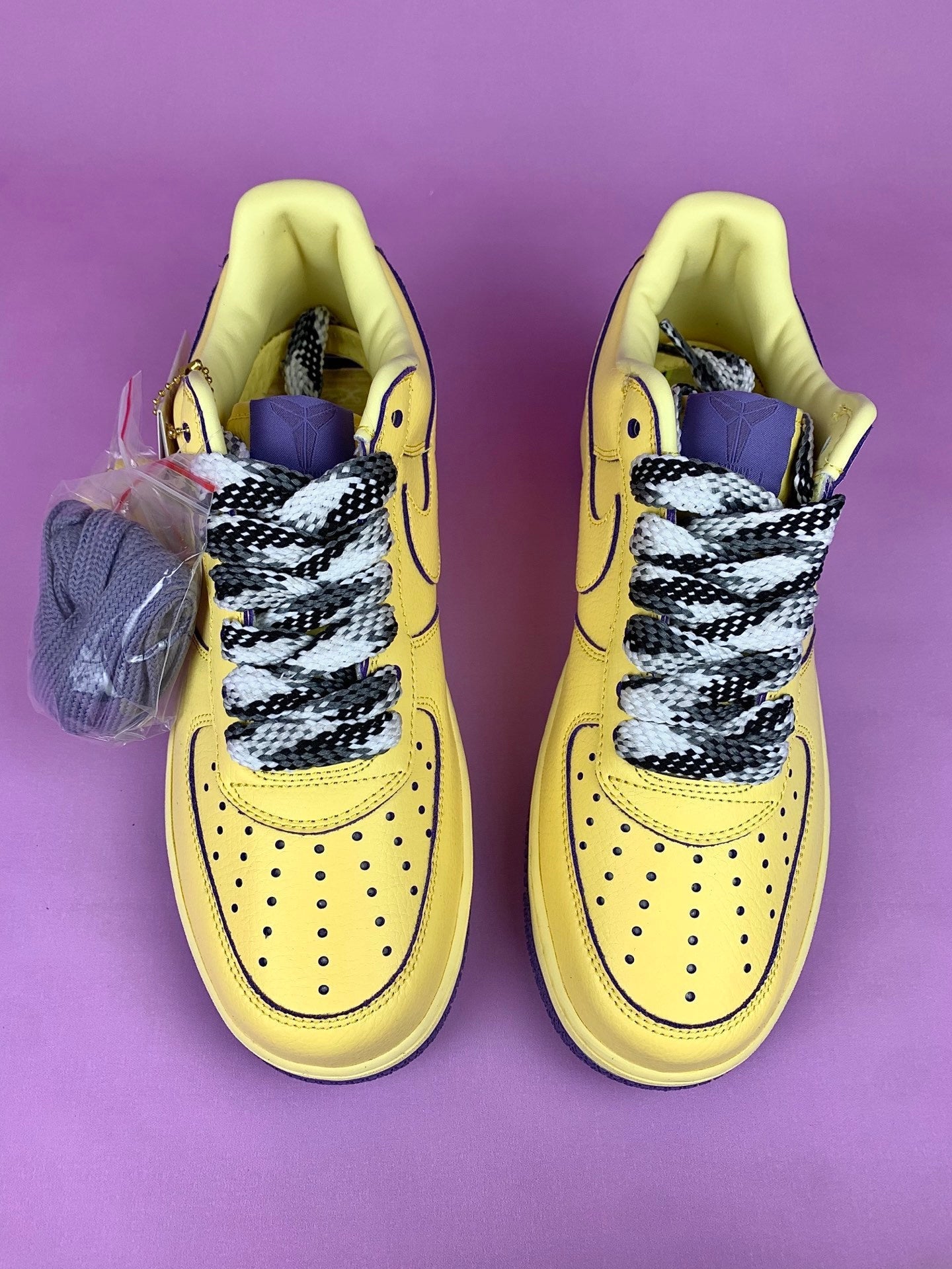 NIKE Air Force 1 Sneakers