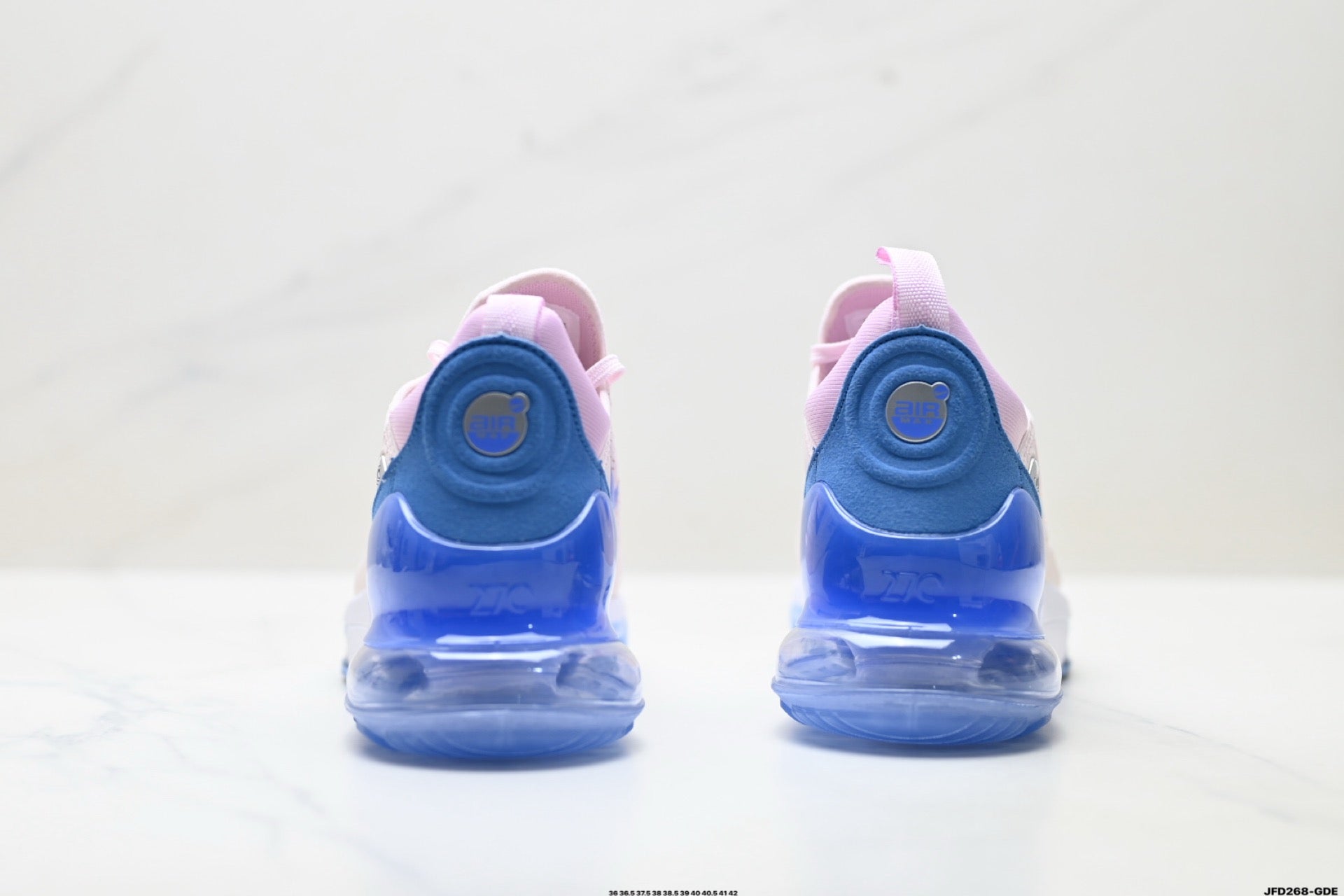NIKE Matching running shoes for couples