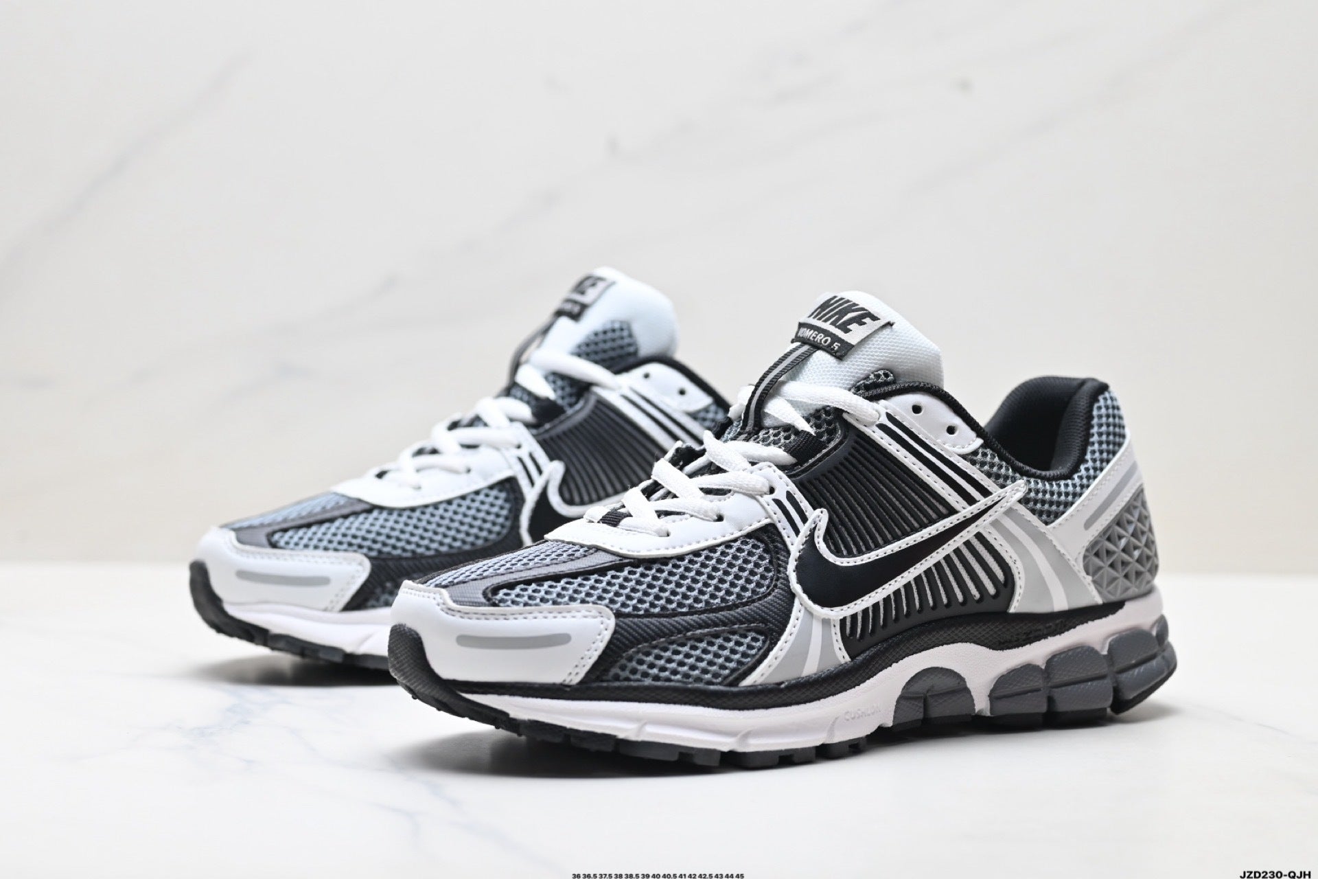 NIKE New Arrivals Running Shoe