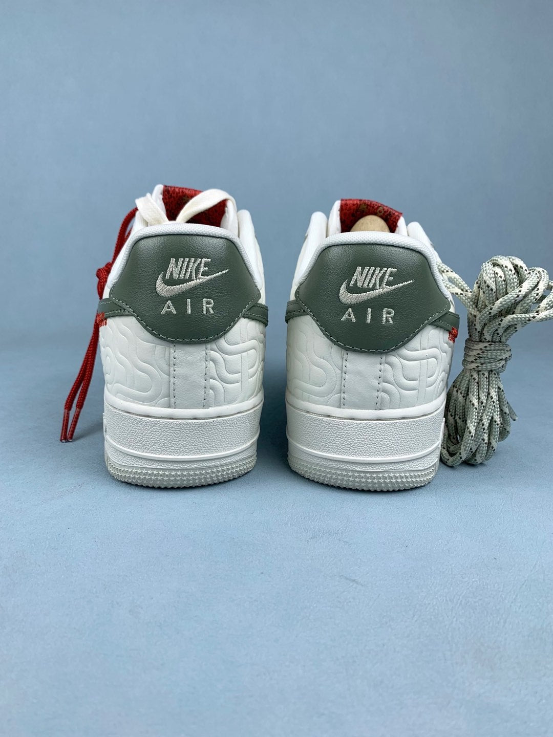 NIKE Air Force 1 Sneakers