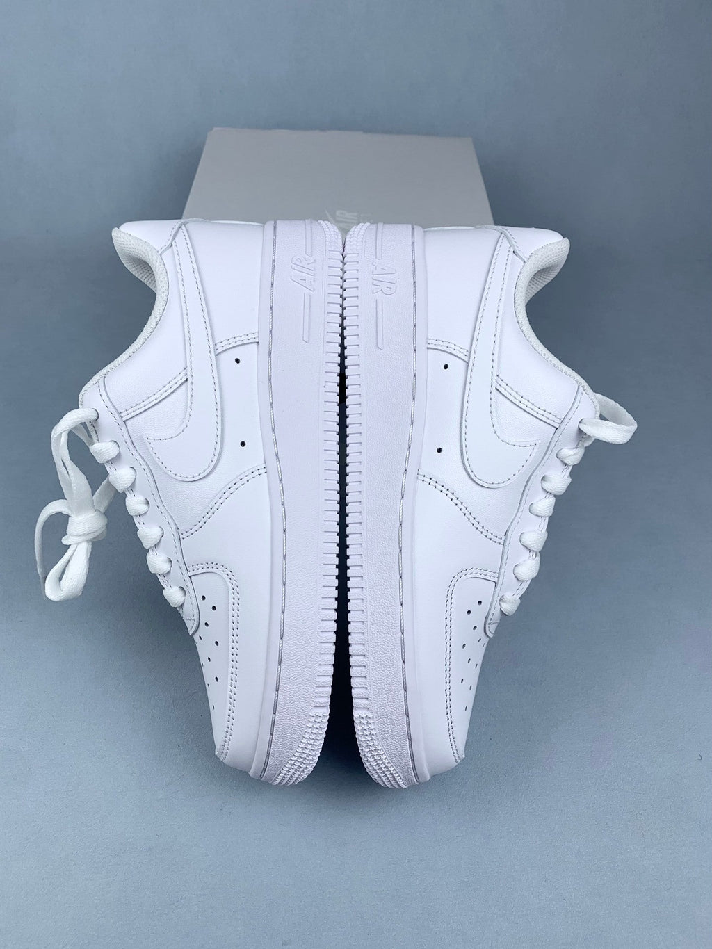 NIKE Air Force 1 Sneakers