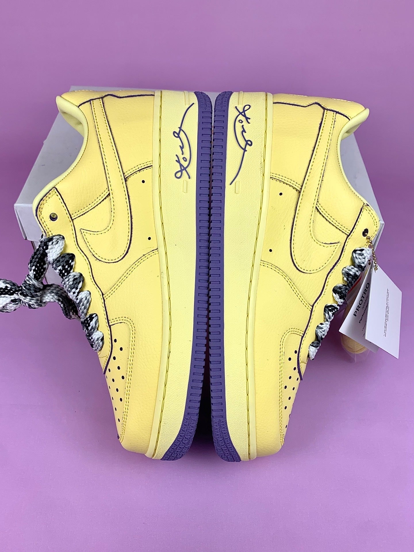 NIKE Air Force 1 Sneakers