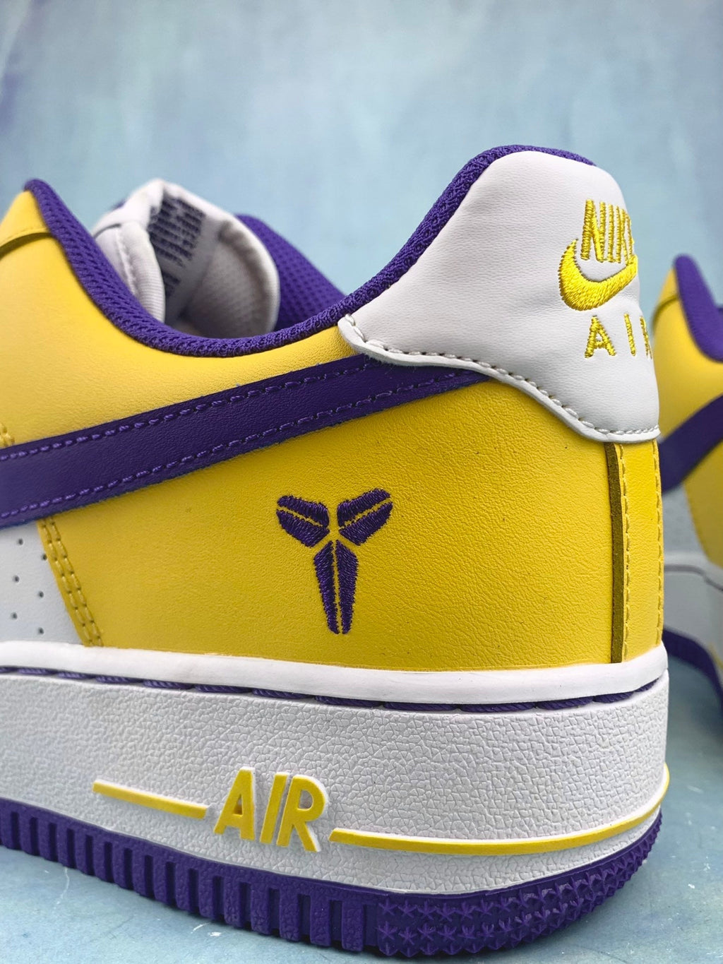 NIKE Air Force 1 Sneakers