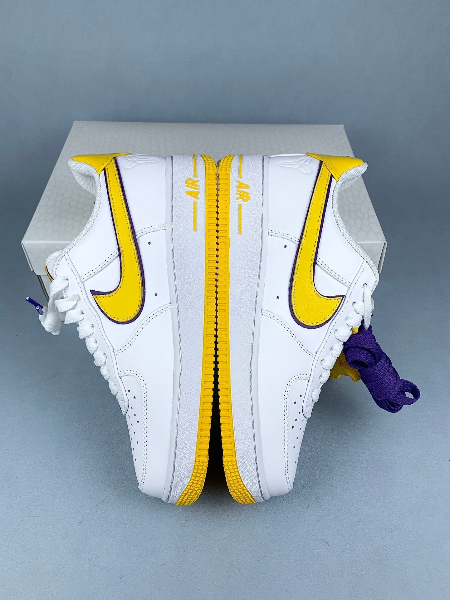 NIKE Air Force 1 Sneakers