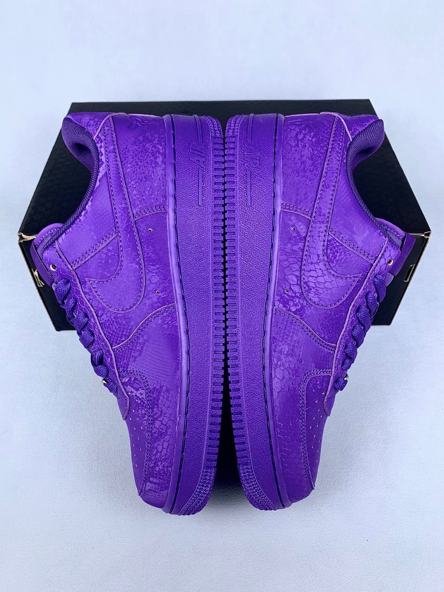 NIKE Air Force 1 Sneakers