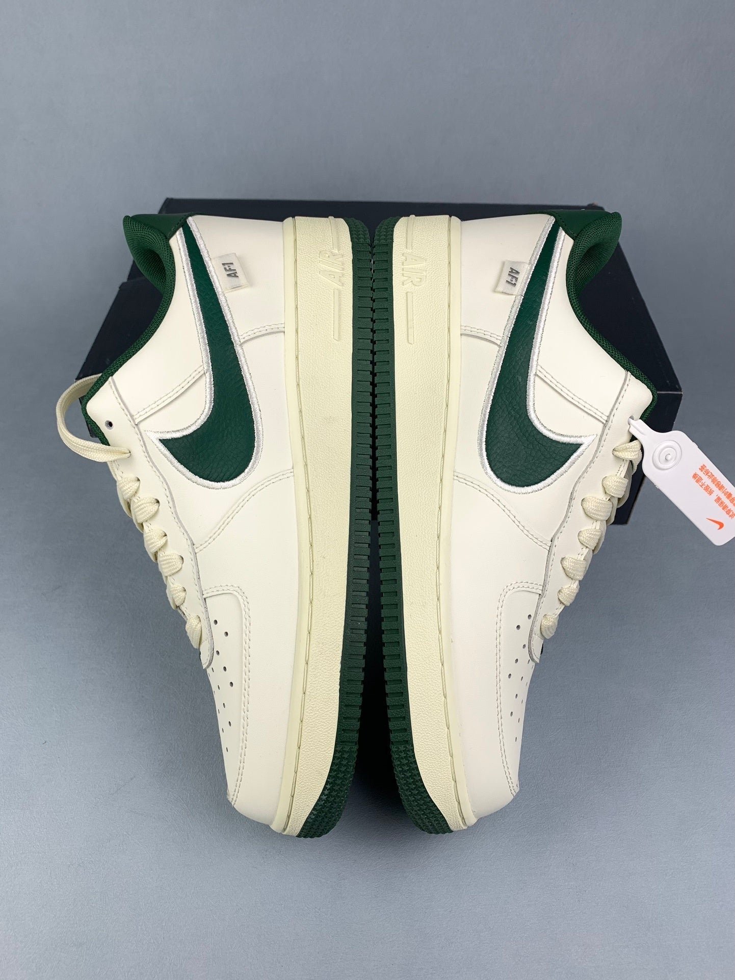 NIKE Air Force 1 Sneakers