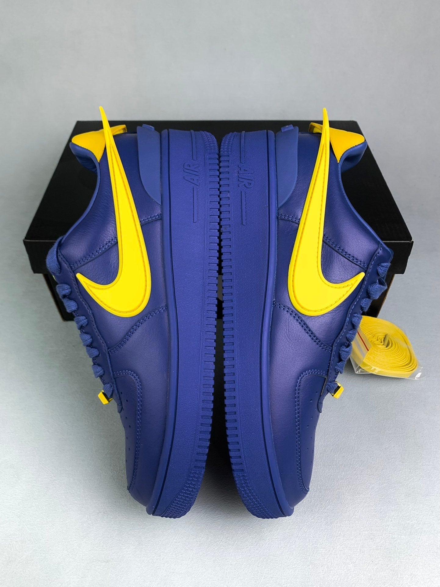 NIKE Air Force 1 Sneakers