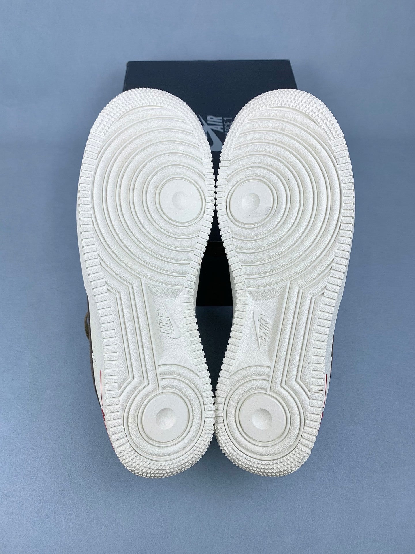 NIKE Air Force 1 Sneakers