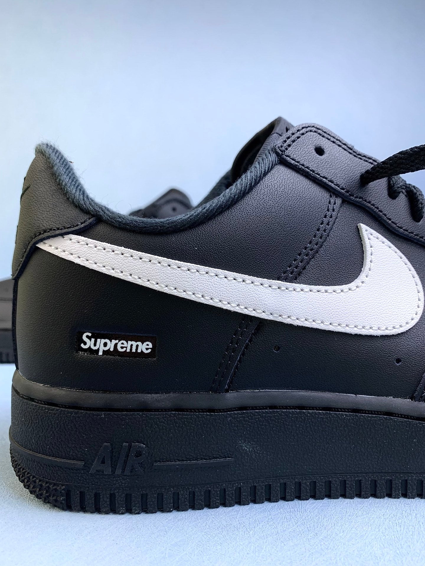 NIKE Air Force 1 Sneakers