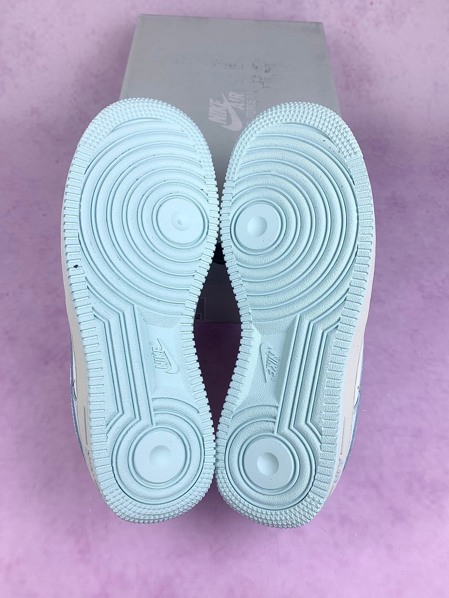 NIKE Air Force 1 Sneakers