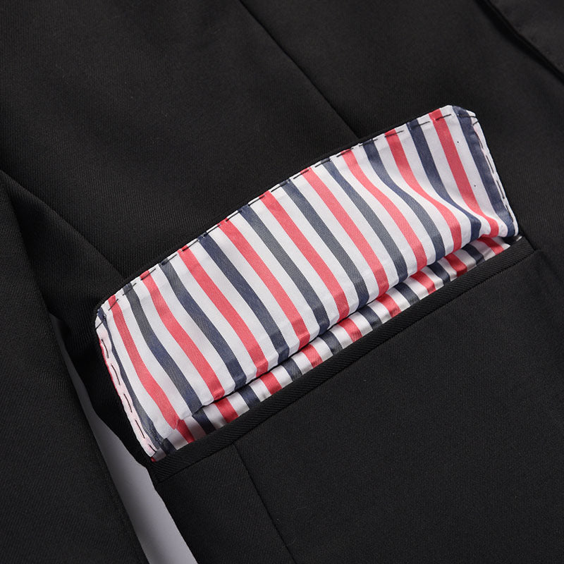 Casual suit by Thom Browne, outerwear detail view