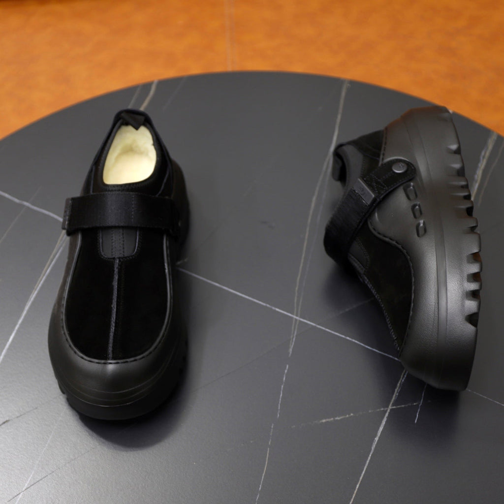 UGG Black Strap Platform Casual Shoes - product view 7