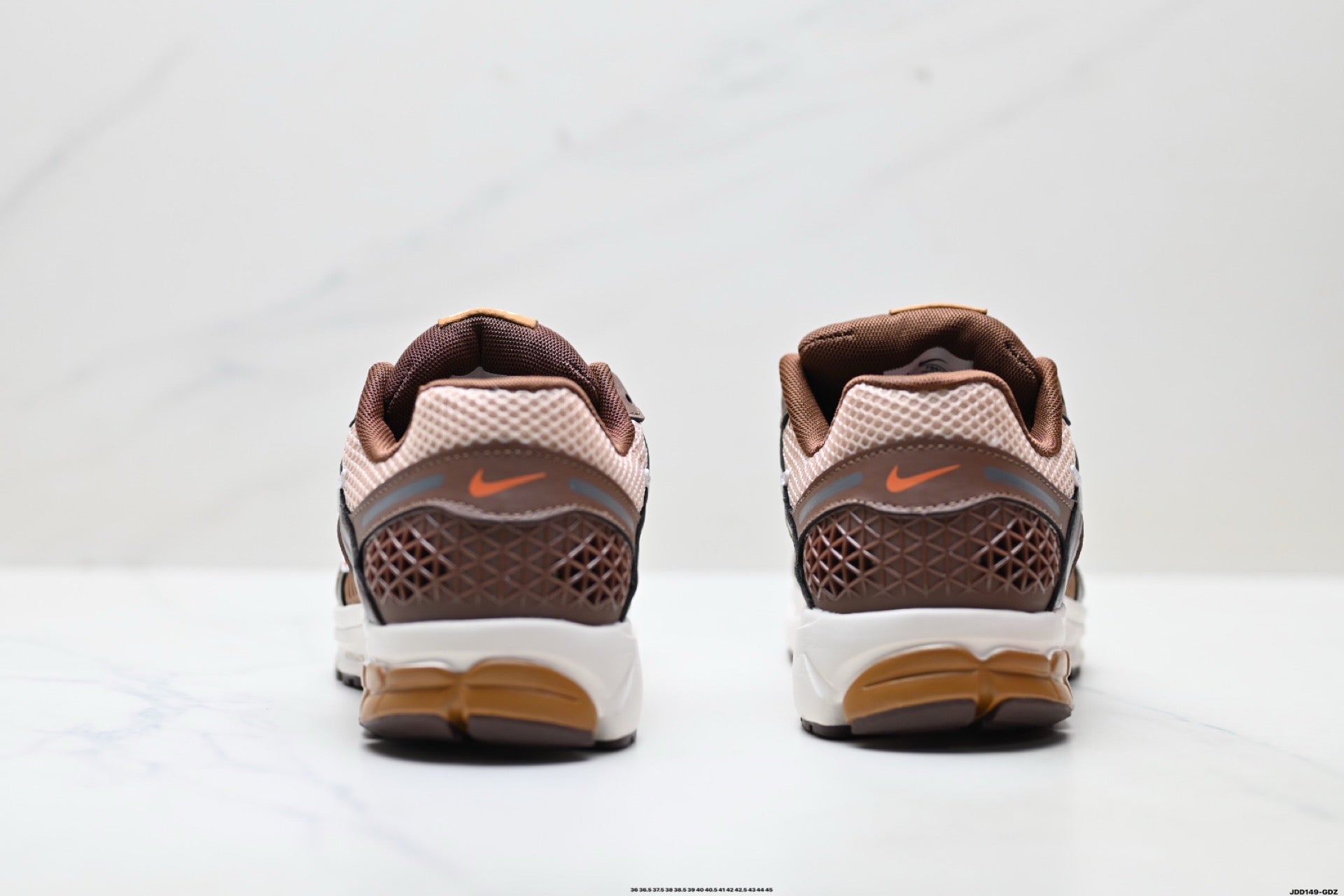 NIKE Matching Running Shoes