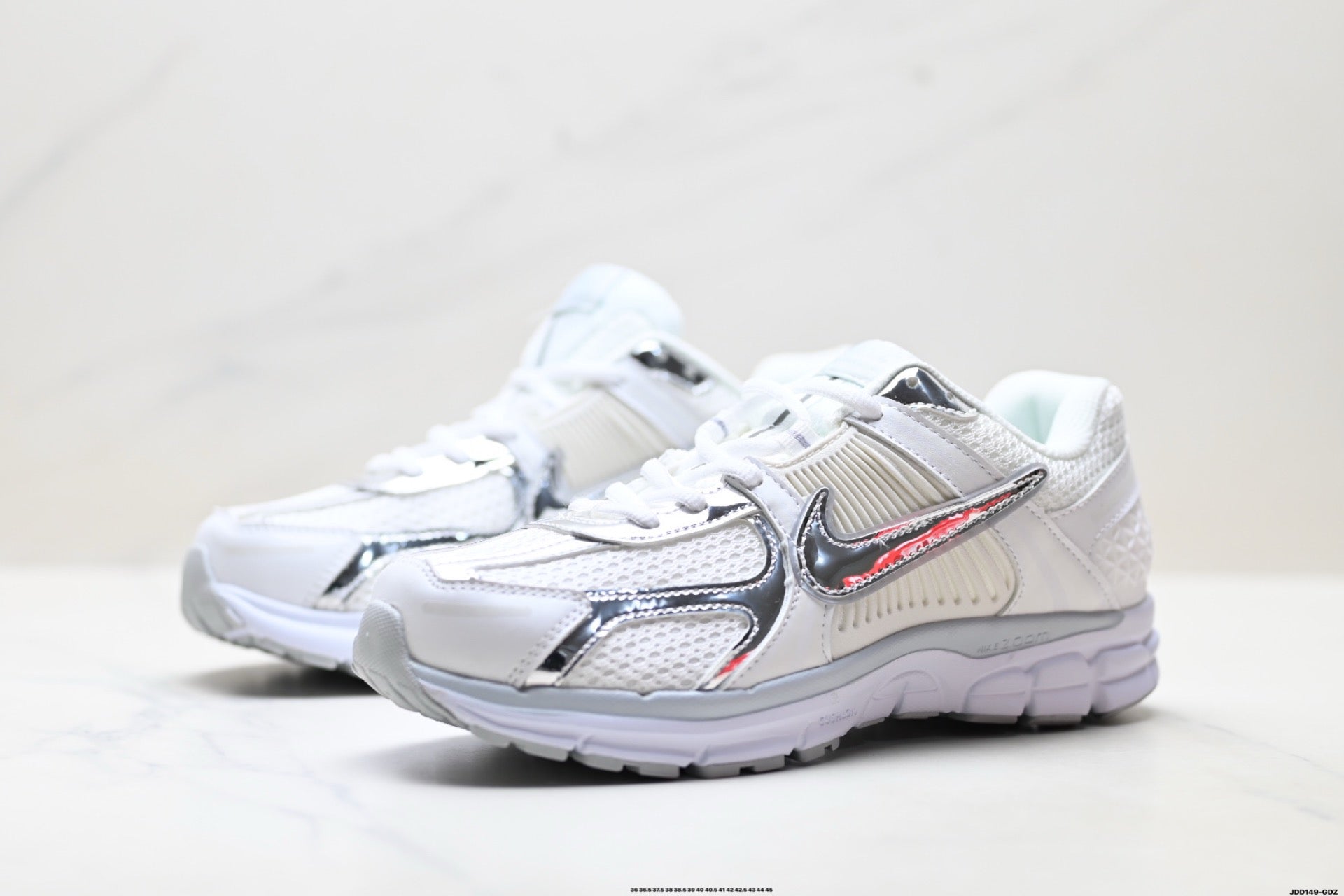 NIKE Matching Running Shoes